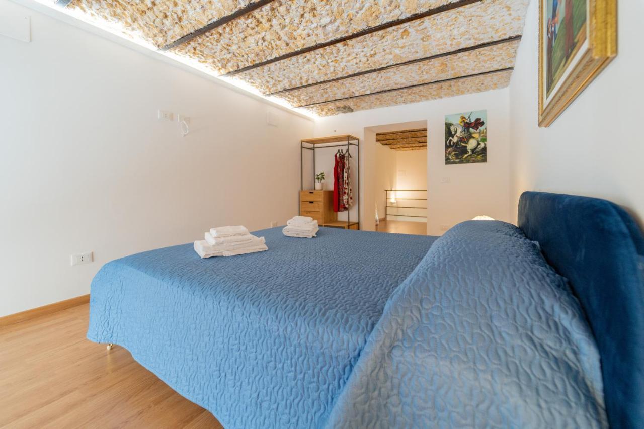 Antico Mercato Di Ortigia Lovely Apartment Сиракузы Экстерьер фото